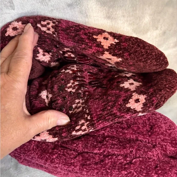 Muk Luks Unisex Cabin Socks   NWT. - Picture 3 of 8